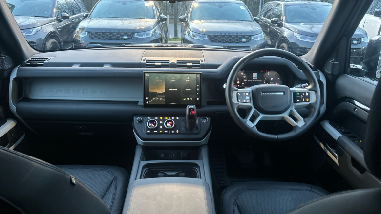 Land Rover Defender 3.0 D250 X-Dynamic HSE 110 5dr Auto Diesel Estate